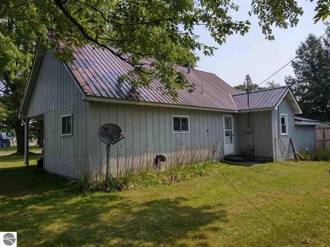 300 E Saginaw St, Au Gres, MI 48703 photo 6