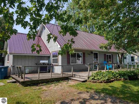 300 E Saginaw St, Au Gres, MI 48703 photo 2