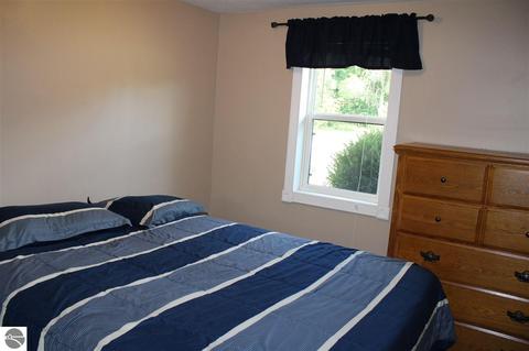 9771 E River Rd, Mount Pleasant, MI 48858 photo 24