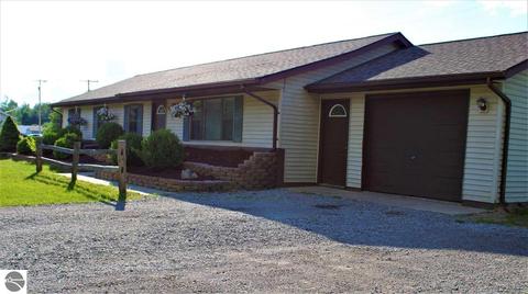 9771 E River Rd, Mount Pleasant, MI 48858 photo 3