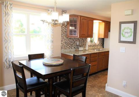 9771 E River Rd, Mount Pleasant, MI 48858 photo 11