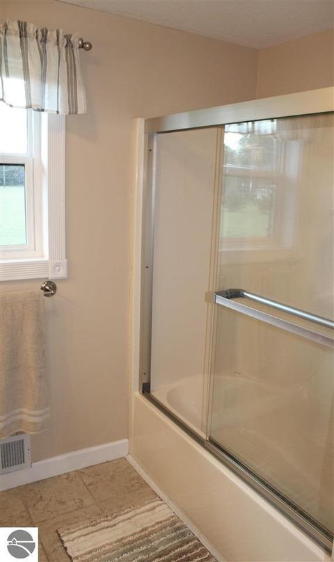 9771 E River Rd, Mount Pleasant, MI 48858 photo 21