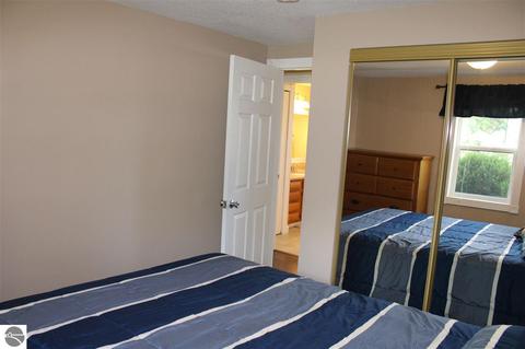 9771 E River Rd, Mount Pleasant, MI 48858 photo 25