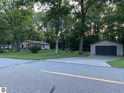 4697 Canniche Ct, Gladwin, MI 48624 photo 23