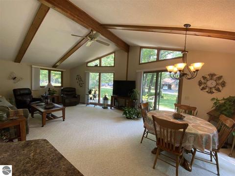 4697 Canniche Ct, Gladwin, MI 48624 photo 7