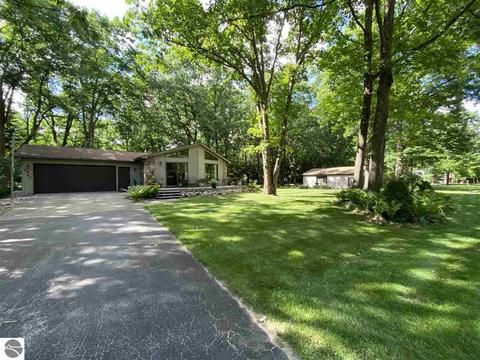 4697 Canniche Ct, Gladwin, MI 48624 photo 25