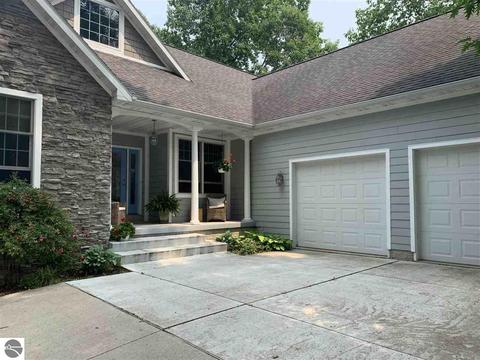 6900 Deadstream, Honor, MI 49640 photo 2