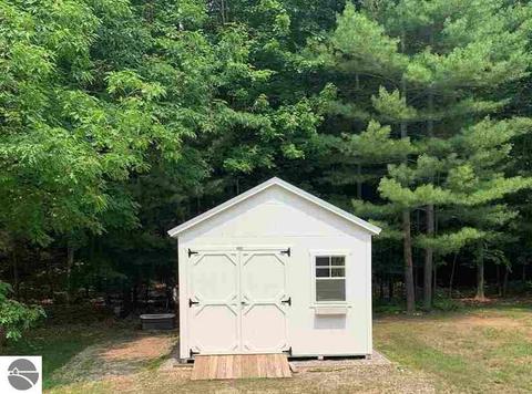 6900 Deadstream, Honor, MI 49640 photo 25