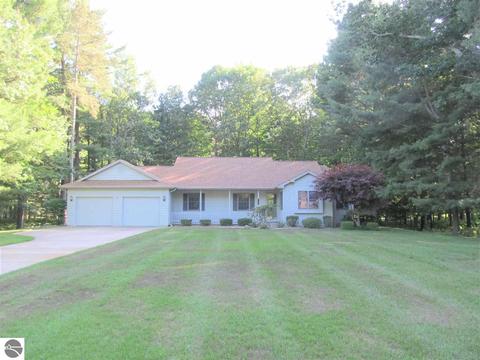 5168 E Huron Breeze Dr, Au Gres, MI 48703 photo 1