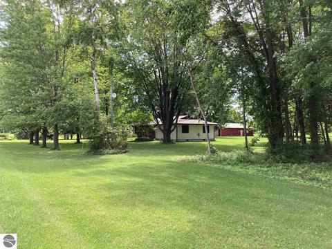 305 W Tyler Rd, Ithaca, MI 48847 photo 17