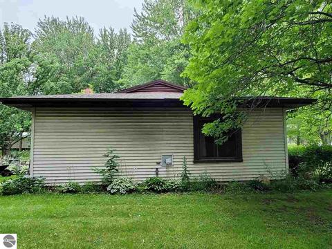 305 W Tyler Rd, Ithaca, MI 48847 photo 7