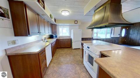 4630 E Blanchard Rd, Shepherd, MI 48883 photo 4
