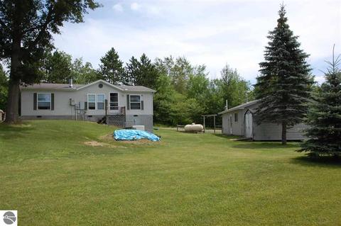 758 Sunset Dr, Lupton, MI 48635 photo 1
