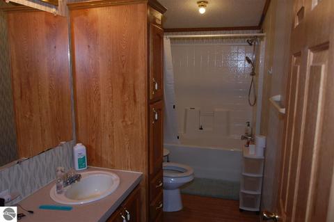 758 Sunset Dr, Lupton, MI 48635 photo 10