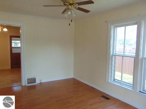 321 E North St, Ithaca, MI 48847 photo 22
