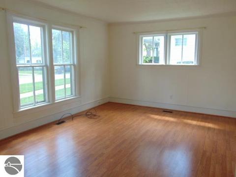 321 E North St, Ithaca, MI 48847 photo 28