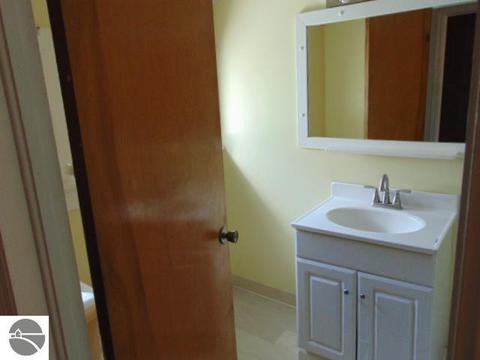 321 E North St, Ithaca, MI 48847 photo 18