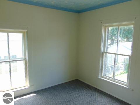 321 E North St, Ithaca, MI 48847 photo 32