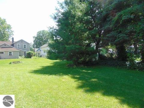 321 E North St, Ithaca, MI 48847 photo 9