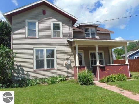 321 E North St, Ithaca, MI 48847 photo 4