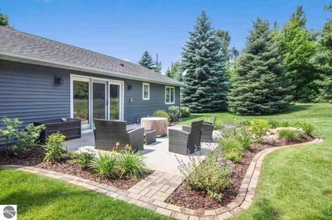 7667 E Lincoln Rd, Cedar, MI 49621 photo 4