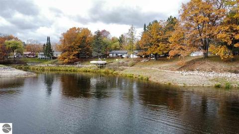 4496 Mohawk Trl, Gladwin, MI 48624 photo 3