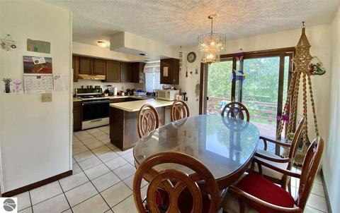 1627 Pine Tree Rd, Grawn, MI 49637 photo 7