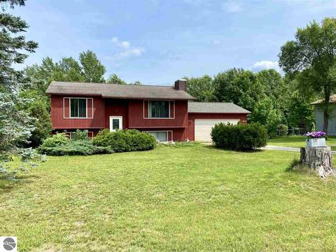 1627 Pine Tree Rd, Grawn, MI 49637 photo 42