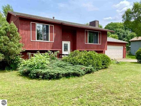 1627 Pine Tree Rd, Grawn, MI 49637 photo 43