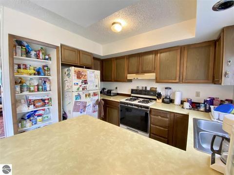 1627 Pine Tree Rd, Grawn, MI 49637 photo 11