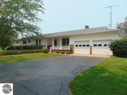 1725 S State Rd, Ithaca, MI 48847 photo 3