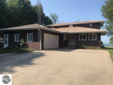 2836 E Booth Rd, Au Gres, MI 48703 photo 1