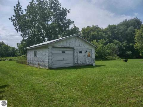 1798 E Twining Rd, Turner, MI 48765 photo 5