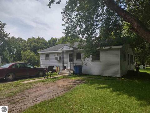 1798 E Twining Rd, Turner, MI 48765 photo 1