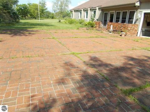 4559 E State, Hale, MI 48739 photo 3
