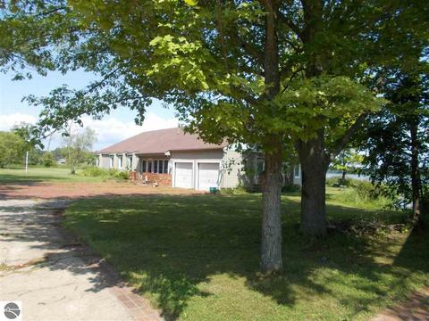 4559 E State, Hale, MI 48739 photo 1