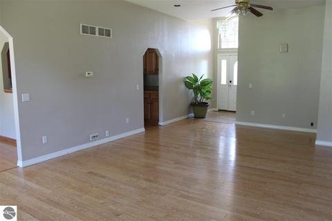 125 N Alamando Rd, Shepherd, MI 48883 photo 8