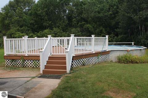 125 N Alamando Rd, Shepherd, MI 48883 photo 6