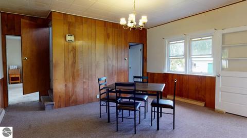 5015 E Dover Rd, Clare, MI 48617 photo 9