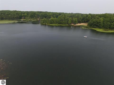 2405 Springwood Dr, Harrison, MI 48625 photo 24