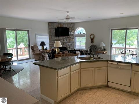 2405 Springwood Dr, Harrison, MI 48625 photo 33