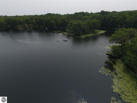 2405 Springwood Dr, Harrison, MI 48625 photo 27