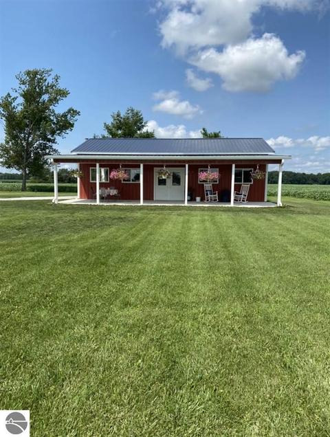 31 N Ely Hwy, Ithaca, MI 48847 photo 3