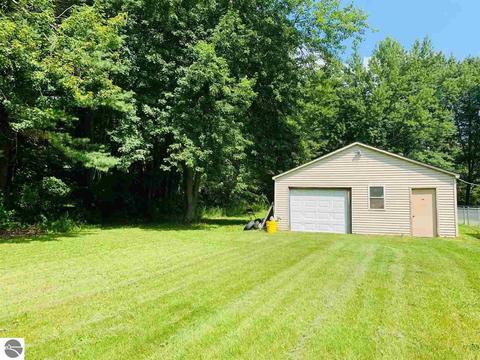 8867 E Remus Rd, Mount Pleasant, MI 48858 photo 7