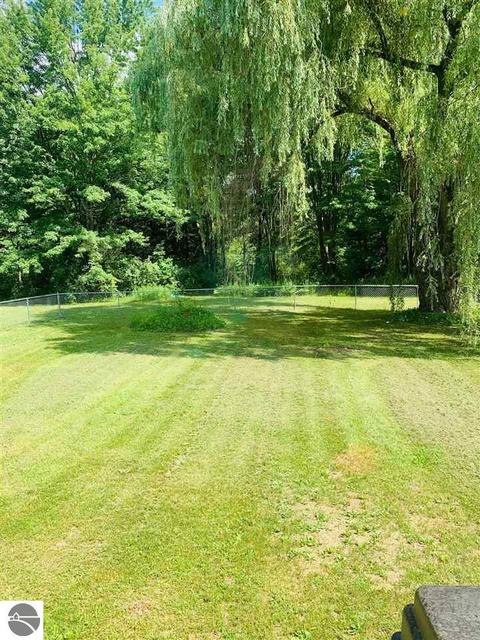 8867 E Remus Rd, Mount Pleasant, MI 48858 photo 9