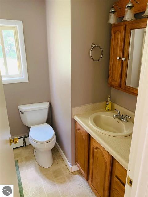 8867 E Remus Rd, Mount Pleasant, MI 48858 photo 20