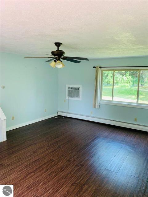 8867 E Remus Rd, Mount Pleasant, MI 48858 photo 14