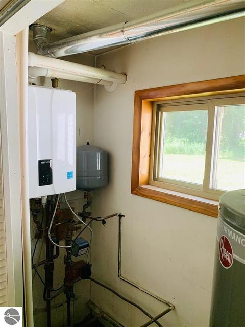 8867 E Remus Rd, Mount Pleasant, MI 48858 photo 21