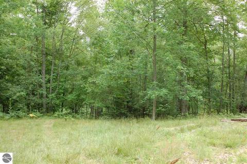 108 Eastside Dr, Lupton, MI 48635 photo 4
