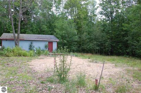 108 Eastside Dr, Lupton, MI 48635 photo 8